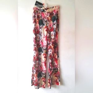 Pretty Little Thing Historian Print Pants